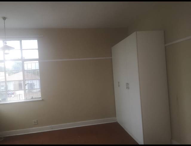 1 bed property to rent in ORANGE GROVE